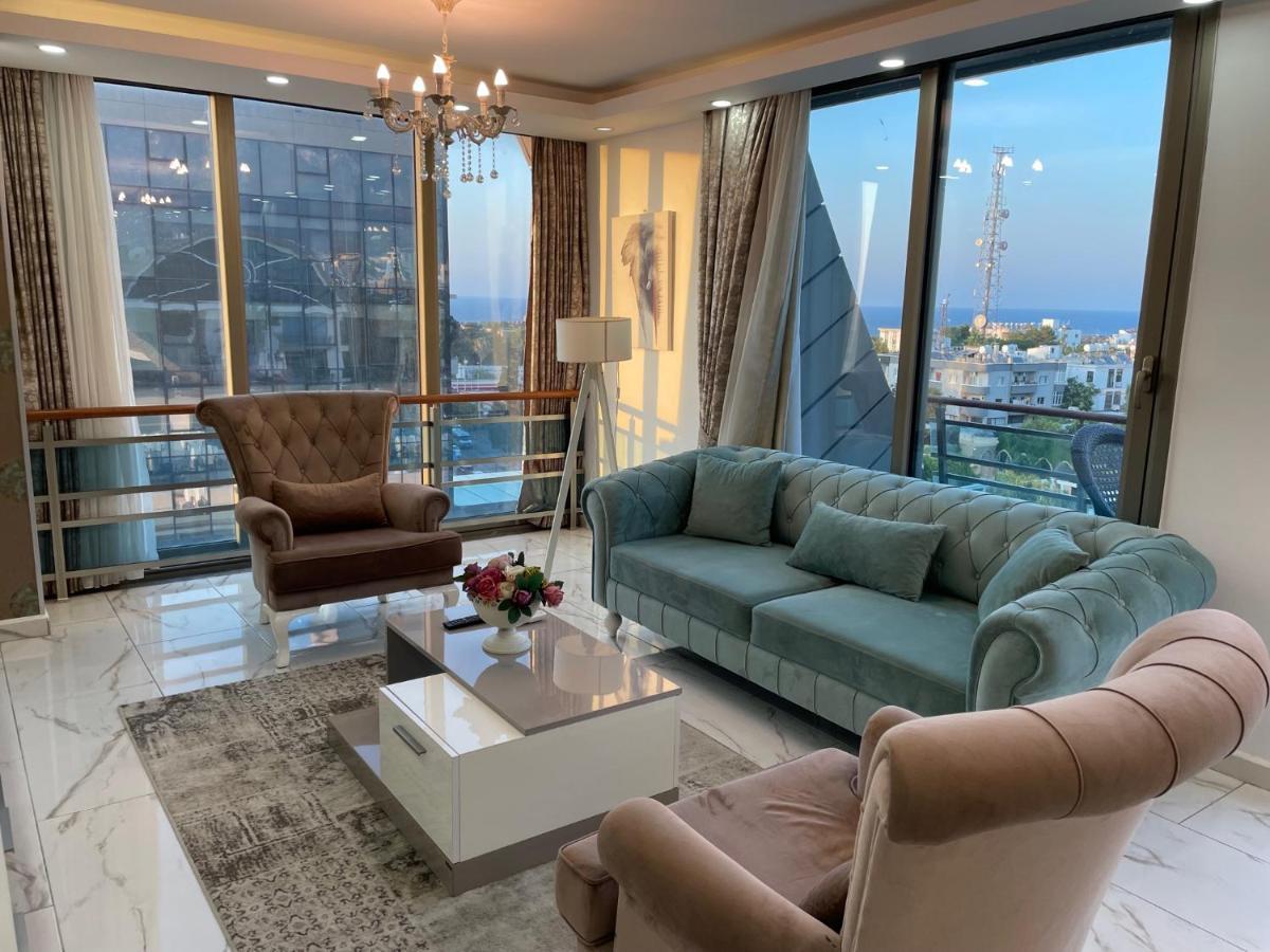شقة Elegant 2+1 Flat In The Heart Of Kyrenia + Wifi المظهر الخارجي الصورة