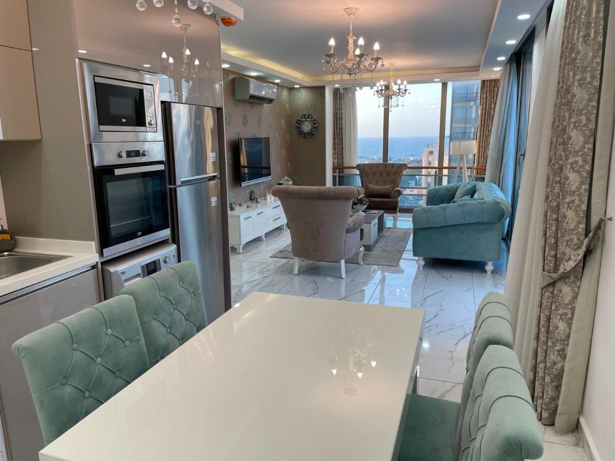 شقة Elegant 2+1 Flat In The Heart Of Kyrenia + Wifi المظهر الخارجي الصورة