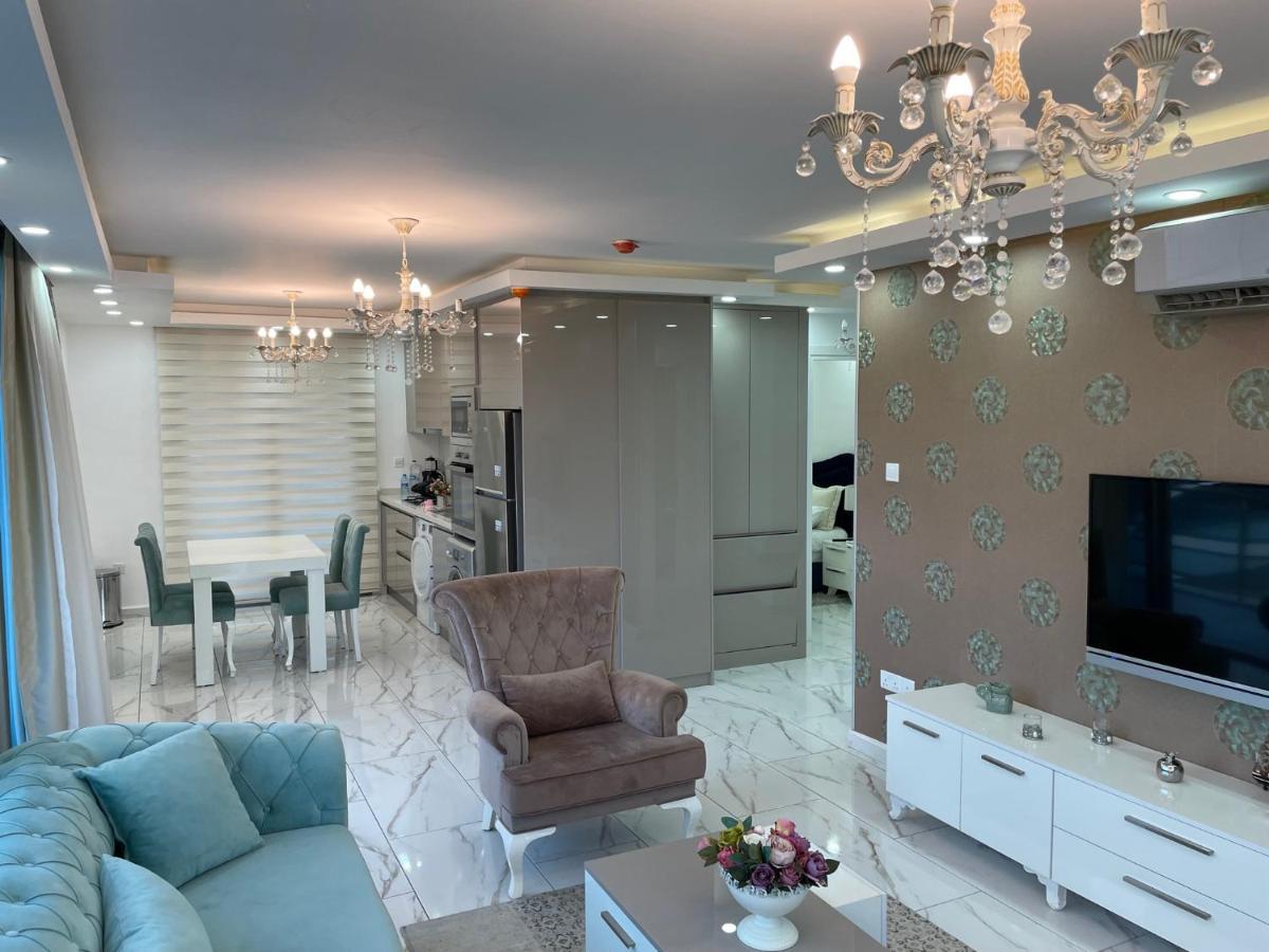 شقة Elegant 2+1 Flat In The Heart Of Kyrenia + Wifi المظهر الخارجي الصورة