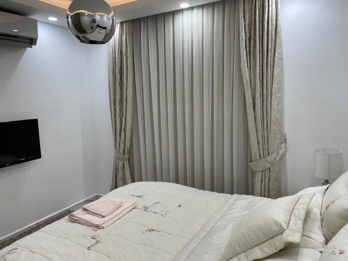 شقة Elegant 2+1 Flat In The Heart Of Kyrenia + Wifi المظهر الخارجي الصورة